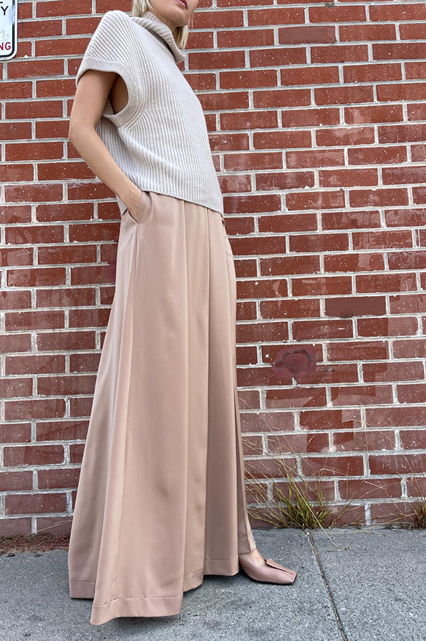 Asymmetrical Wide Pants in Cream