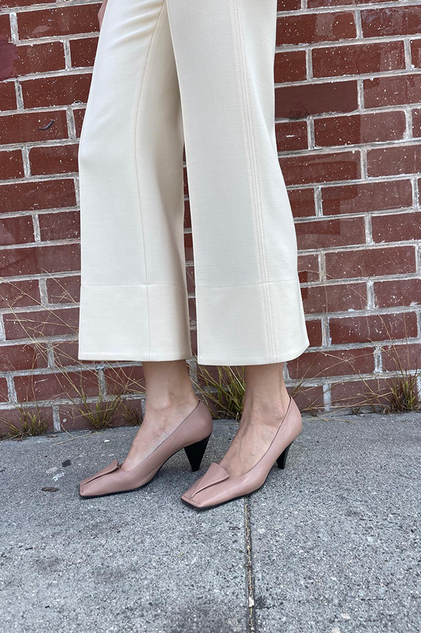 Straight Cropped Pants in Cream