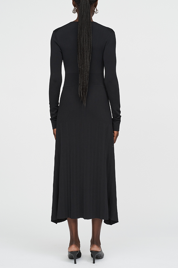 V-Neck Pleated Dress in Black